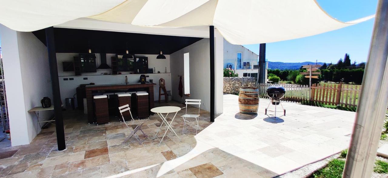 罗什福尔-迪加尔Superbe Chambre Avec Terrasse, Parking Prive, Jardin, Calme, Climatisation, 10 Mn Pont Du Gard #7公寓 外观 照片